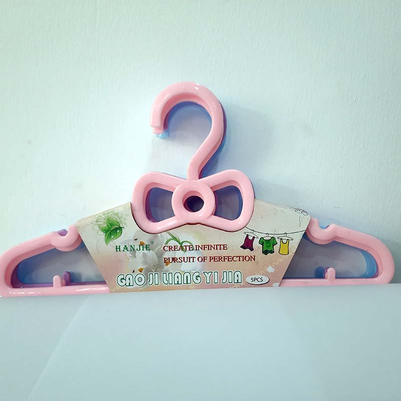 https://www.bamagate.com/cdn/shop/files/baby-hanger-5pcs_800x.jpg?v=1690617623