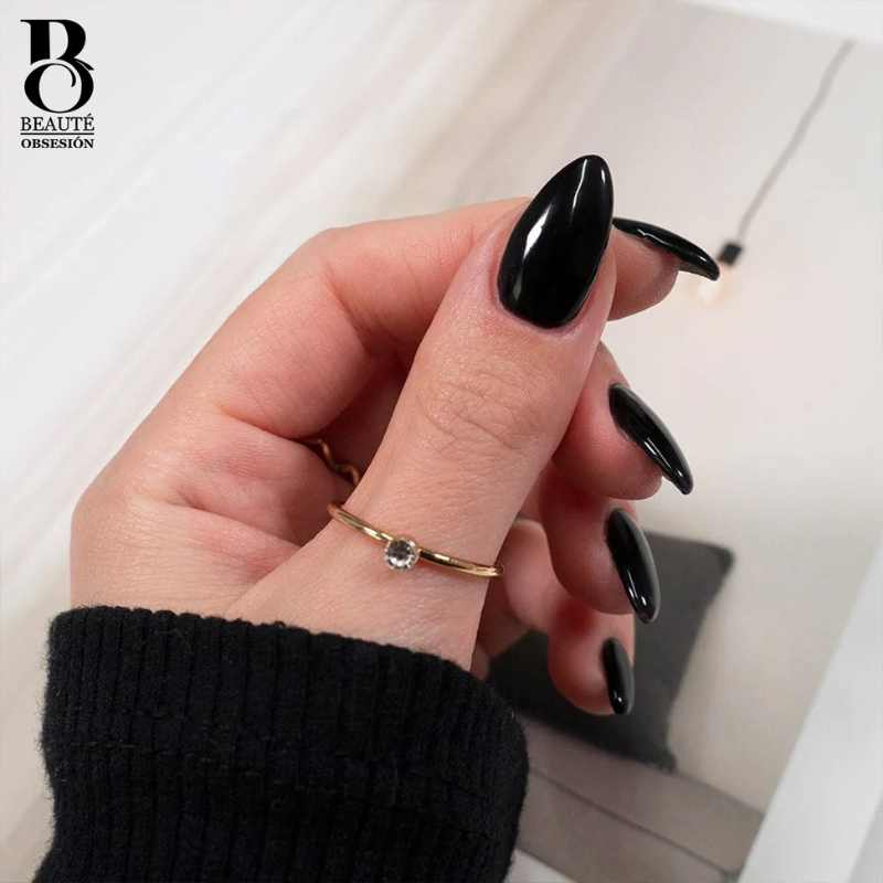 Beaute Obsesion Nail Polish Black