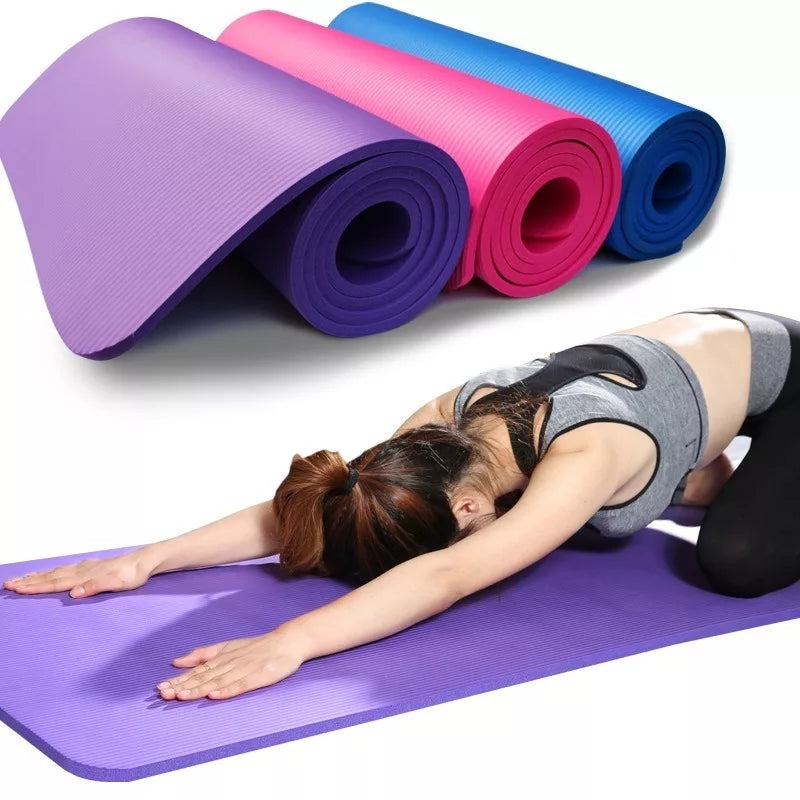  Gaiam Yoga Mat Classic Print Non Slip Exercise & Fitness Mat  for All Types of Yoga, Pilates & Floor Workouts, Aubergine Point, 4mm :  Sports & Outdoors